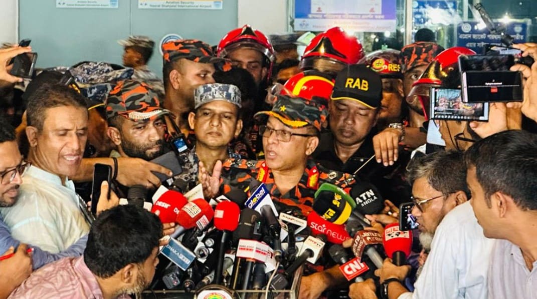 বাতাসের কারণে